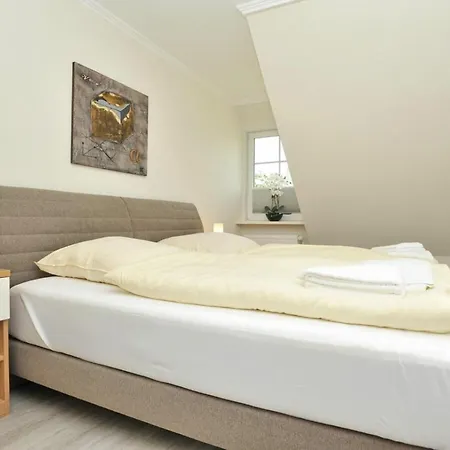 With 2 Bedrooms *